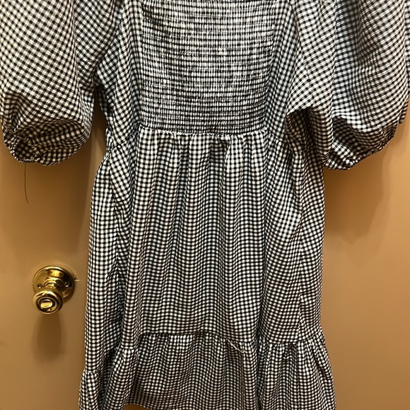 Dress - Picture 5 of 6